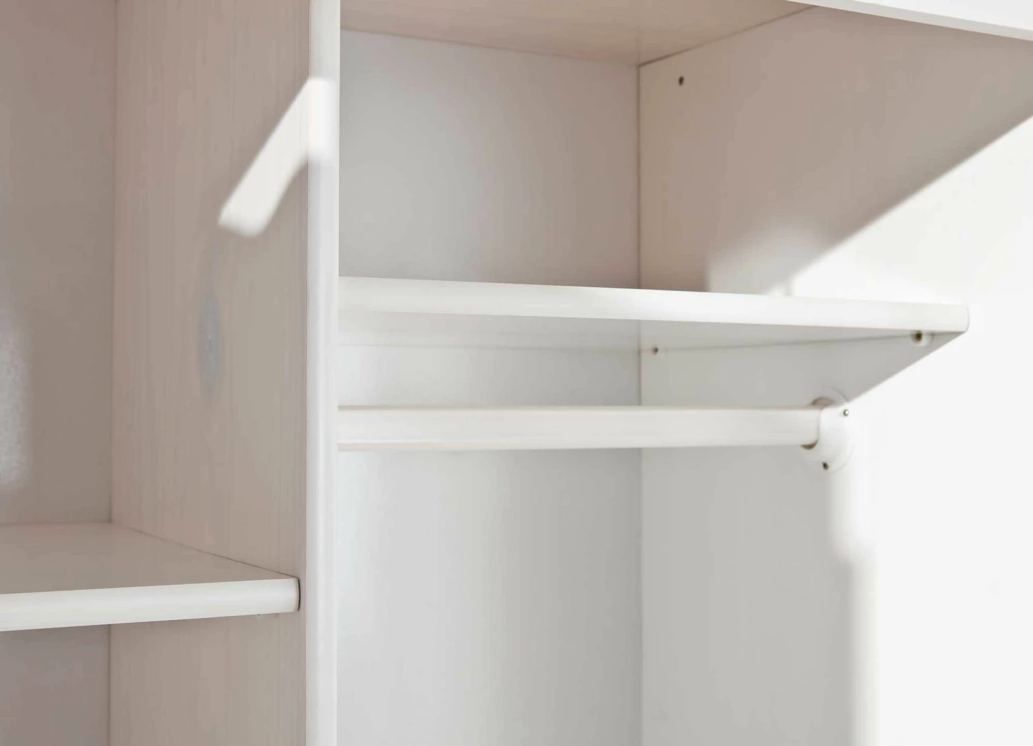 Garde-robe Ruth 104cm Avec 2 Portes - Blanc 5 Garde-robe Ruth 104cm Avec 2 Portes - Blanc – Image 5