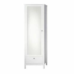 L'armoire White Ole : Moderne, Facile D'entretien, Beaucoup De Rangements".